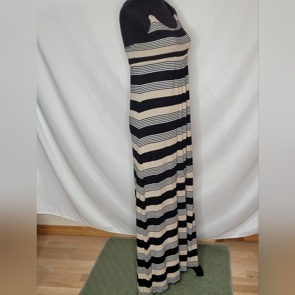 Calvin Klein Sleeveless Maxi Dress - Size 4 - Picture 3 of 7